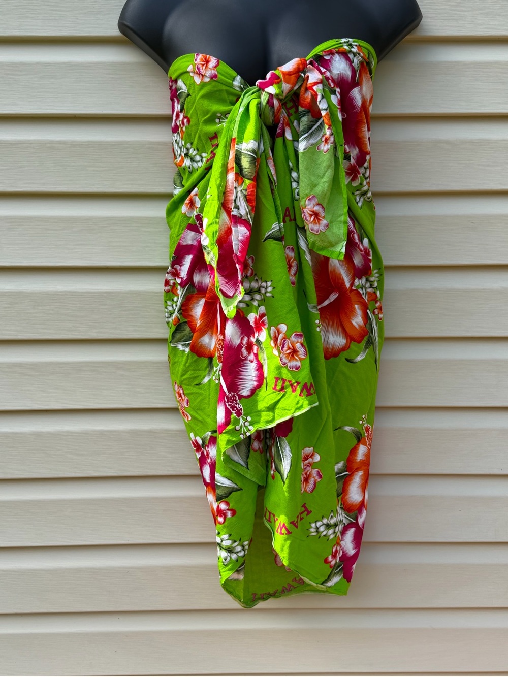 Aloha Fashion Hawaiian Floral Rayon Sarong Beach Wrap Pareo Green One Size - Picture 3 of 7